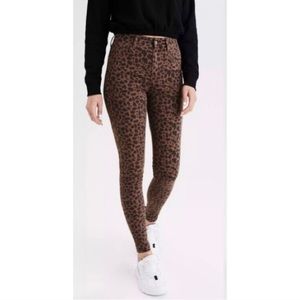 AEO | Curvy Super Hi-Rise Leopard Jeggings | 6 Reg